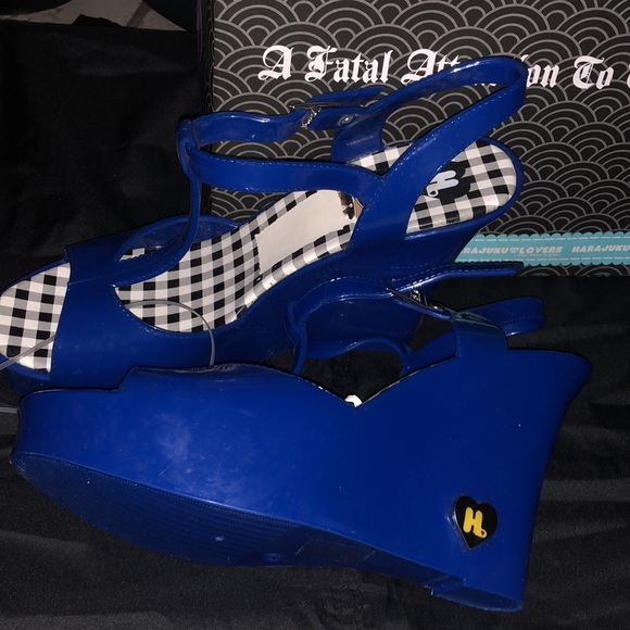 Harajuku lovers wedge jelly sandals - Picture 3 of 5